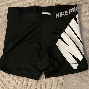 Black nike pros